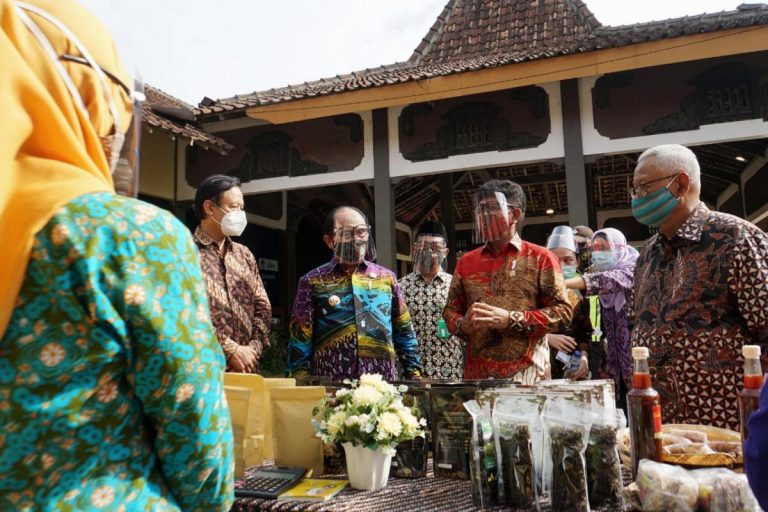 Akses Internet Dukung Desa Kembangkan Bumdes & Umkm