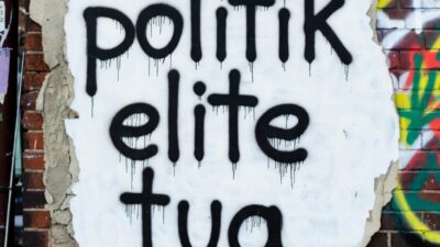Ilustrasi Politik Elite Tua