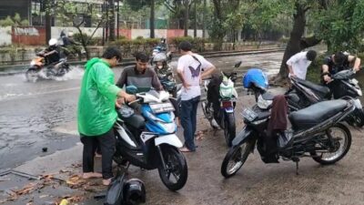 Motor Mogok Karena Banjir
