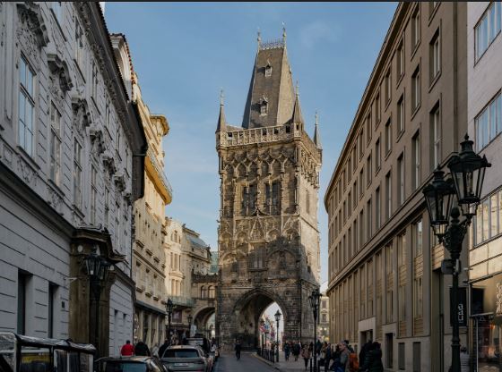 15 Tempat Sejarah Wisata Praha 14 Prah Gate